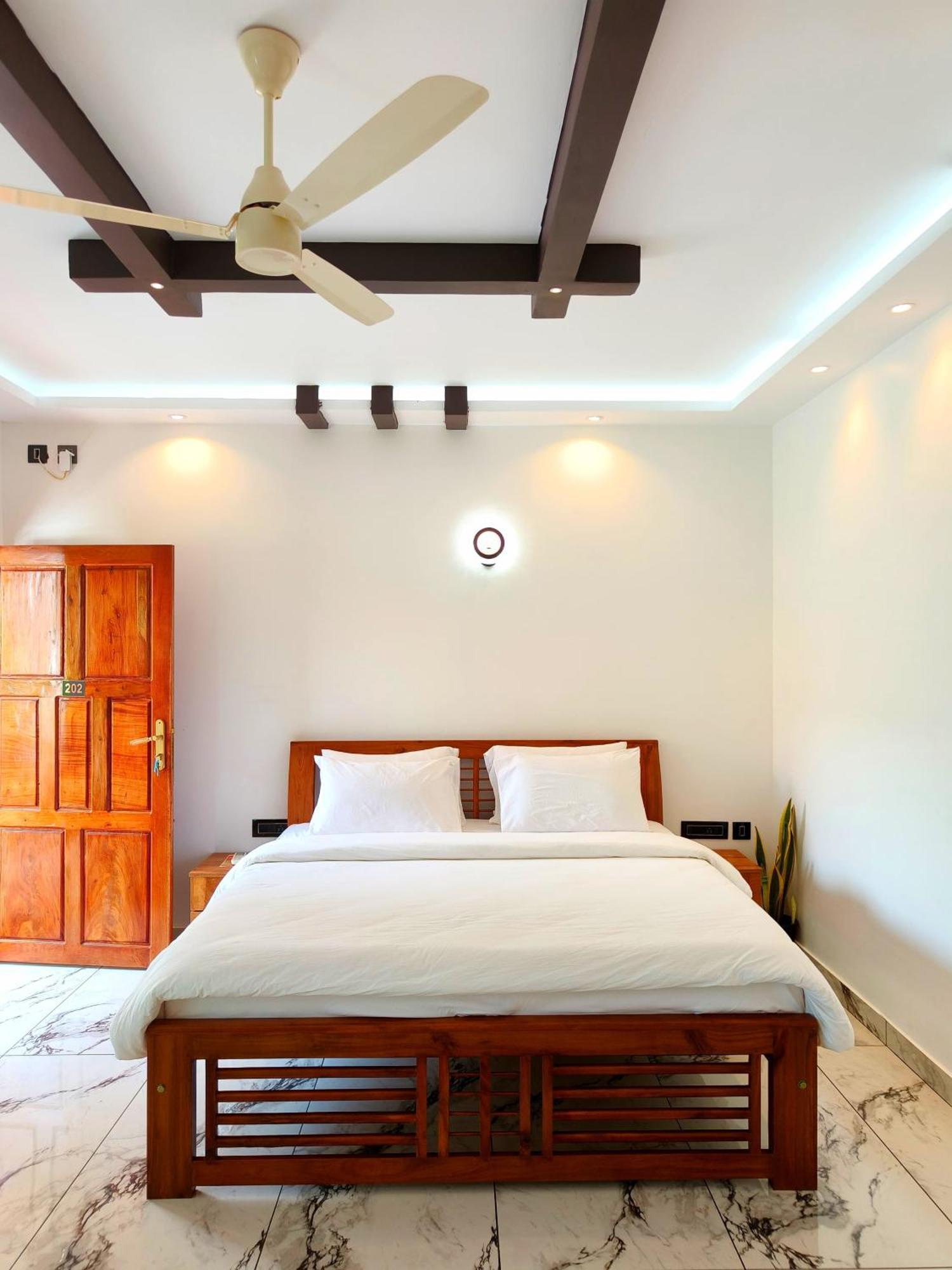 Wavealokam Beach Retreat Varkala Buitenkant foto